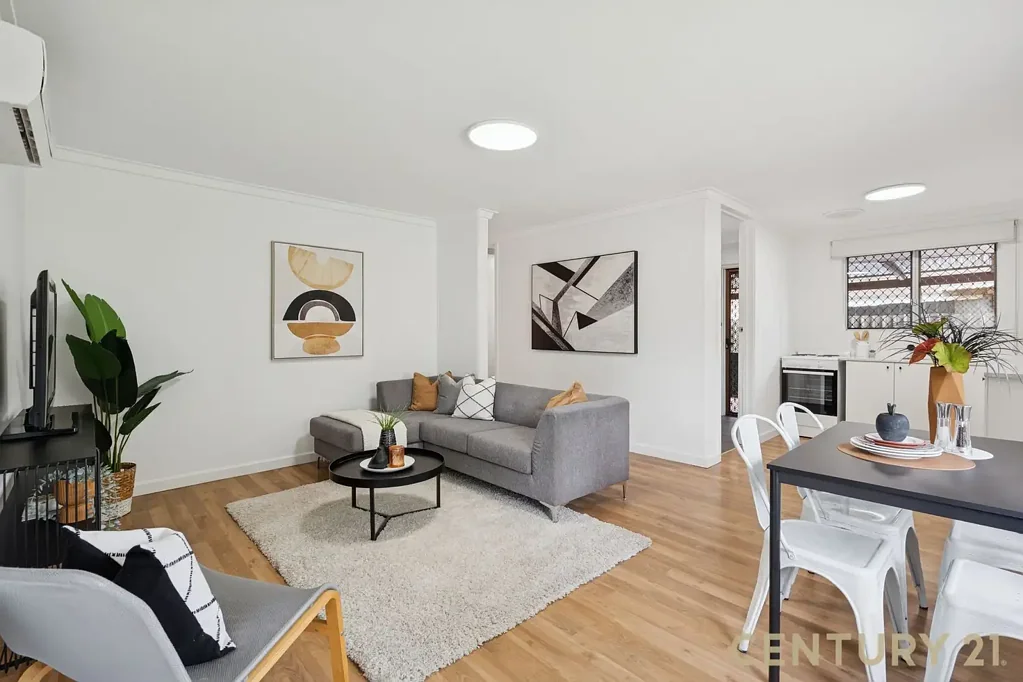 Carlisle 2બેડરૂમ SUPER NEAT STREET FRONT HOME WITH LOADS OF POTENTIAL!!