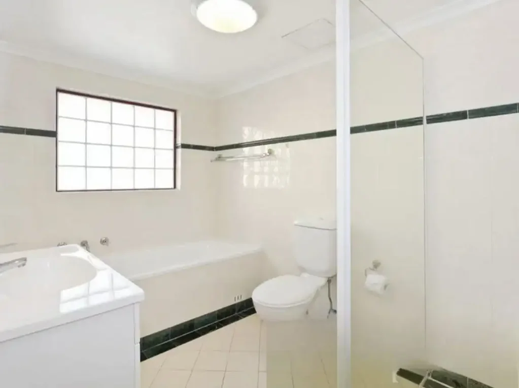 Fully Furnished 2 bedroom apartment, Harbour view in Millennium Towers