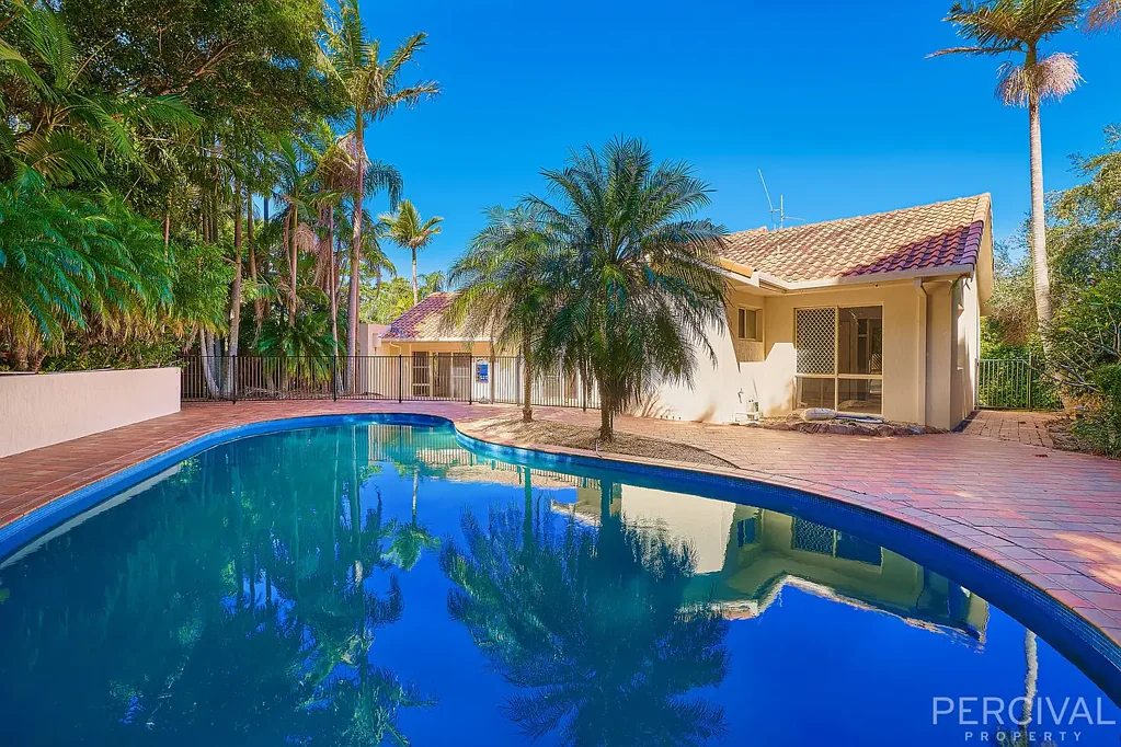 SUPERB POSITION IN LIGHTHOUSE BEACH!
