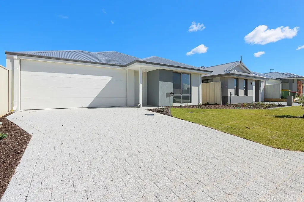 20 Sleaford Approach, Golden Bay, WA 6174