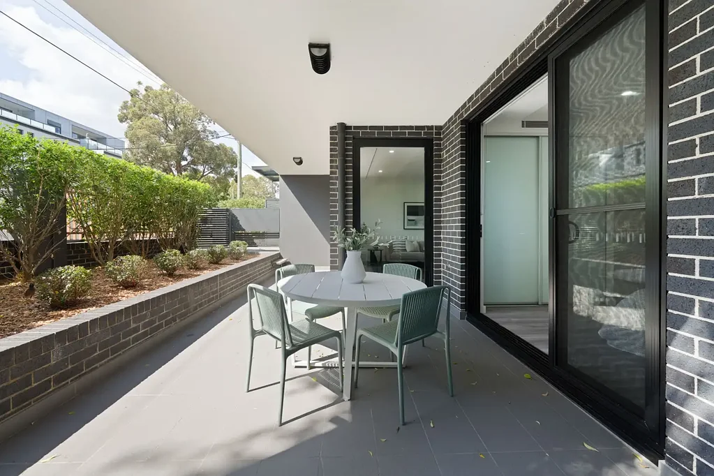 Burwood 2Kwarto Ground Floor | North-East Facing Apartment | Private Access and Oversized Balcony in Boutique Complex