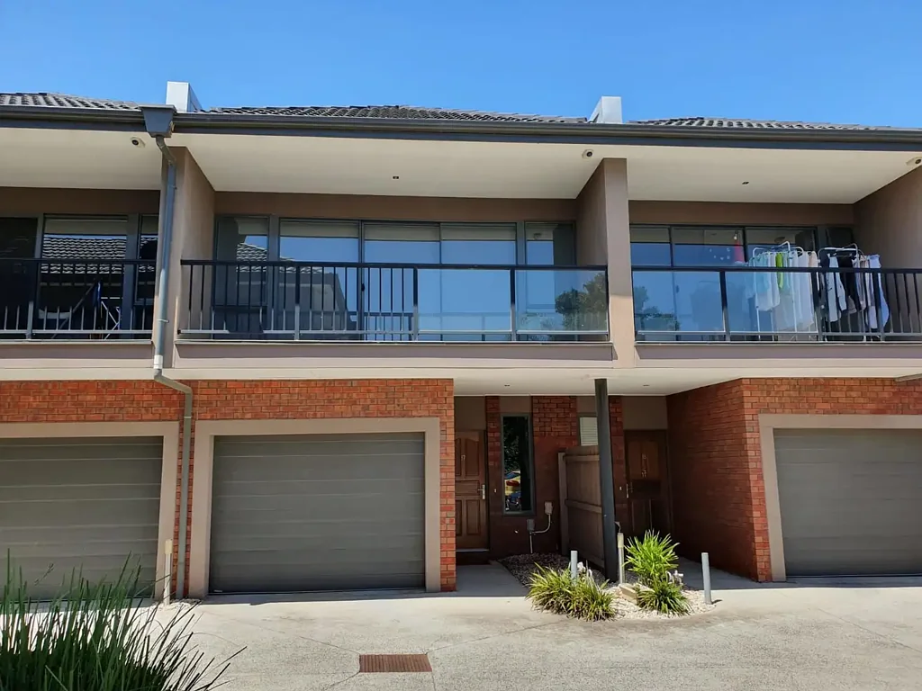 MODERN AND SPACIOUS TOWN RESIDENCE
