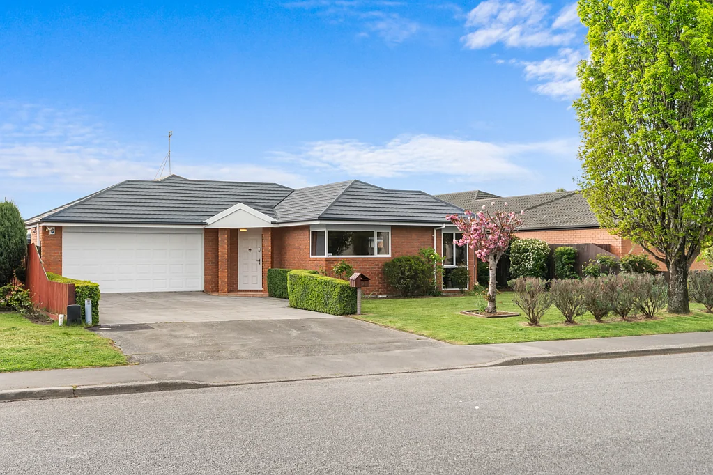 Wigram 4 Slaapkamer Owners Downsizing - Must be Sold!