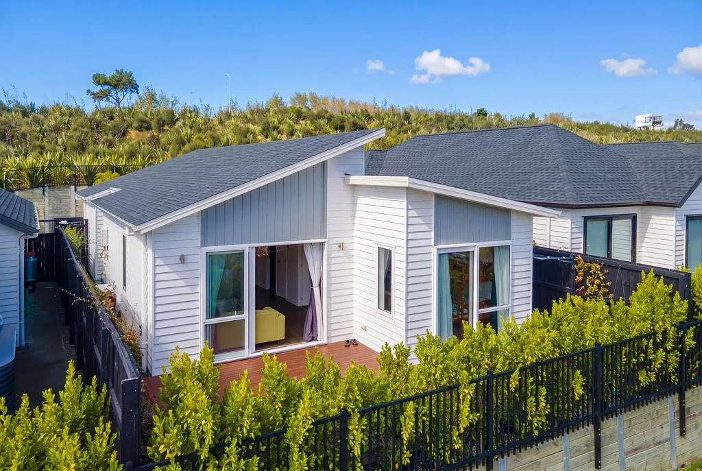 4 Bedroom 2 Bath near new house in Milldale