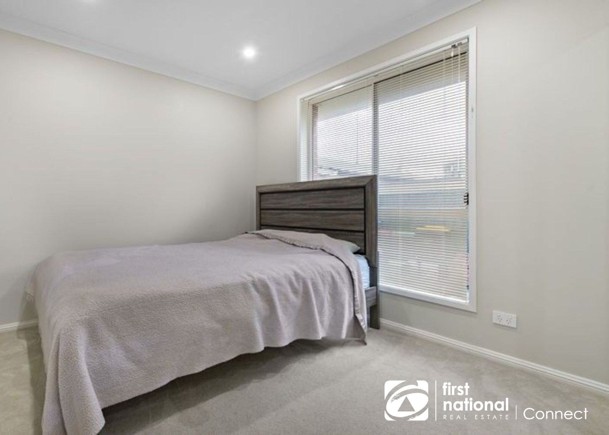 15A DONCASTER AV, CLAREMONT MEADOWS NSW 2747, 0部屋, 0バスルーム, House