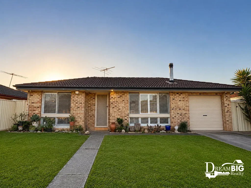 Spacious Family Home with Modern Comforts in a Prime Rooty Hill Location!