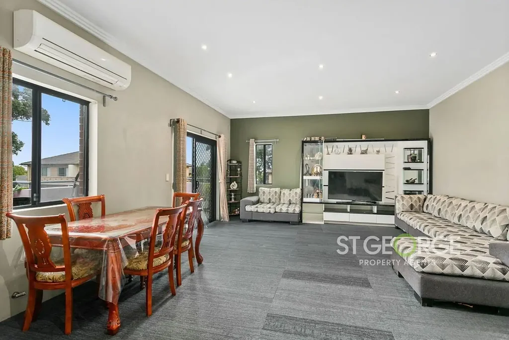 Spacious & Modern 2-Bedroom Apartment with Entertainer’s Balcony