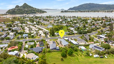 305 Main Road, Tairua, Thames-Coromandel, Waikato, 9 Bedrooms, 5 Bathrooms, Home & Income