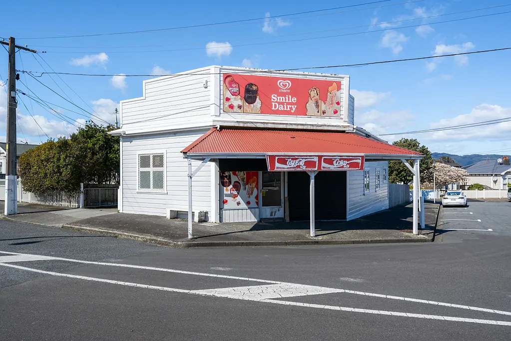 Petone 4部屋 Rare Petone Find - Live & Work Opportunity !