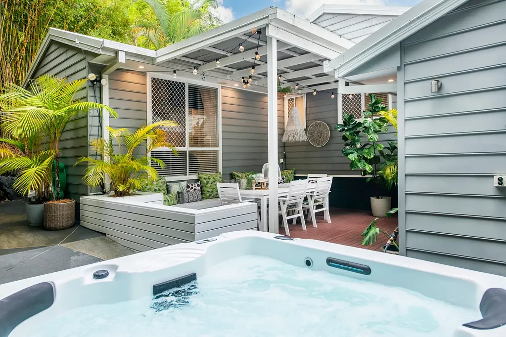 7 Tuvalu Street, Pacific Pines, QLD 4211