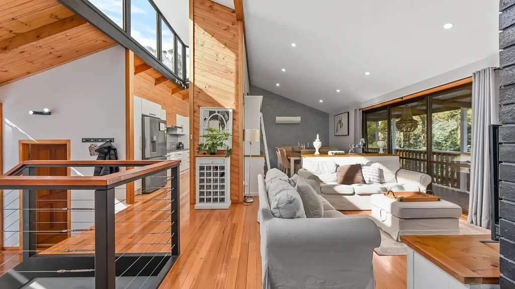 Underwood 4 Bedroom Modern, Country Comfort