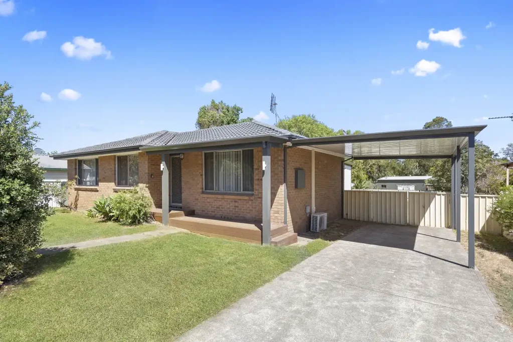 19 Regiment Road, Rutherford, NSW 2320