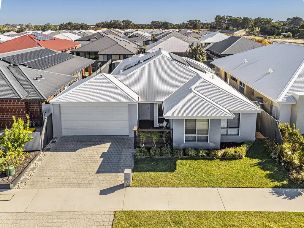 Yanchep 4Zimmer Modern Family Living in Yanchep Golf Estate
