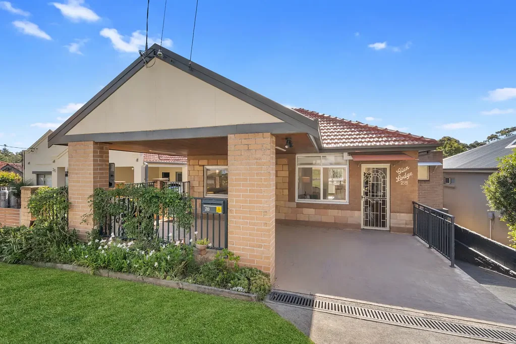 Oatley 4Kwarto Generous Family Home in a Peaceful Setting