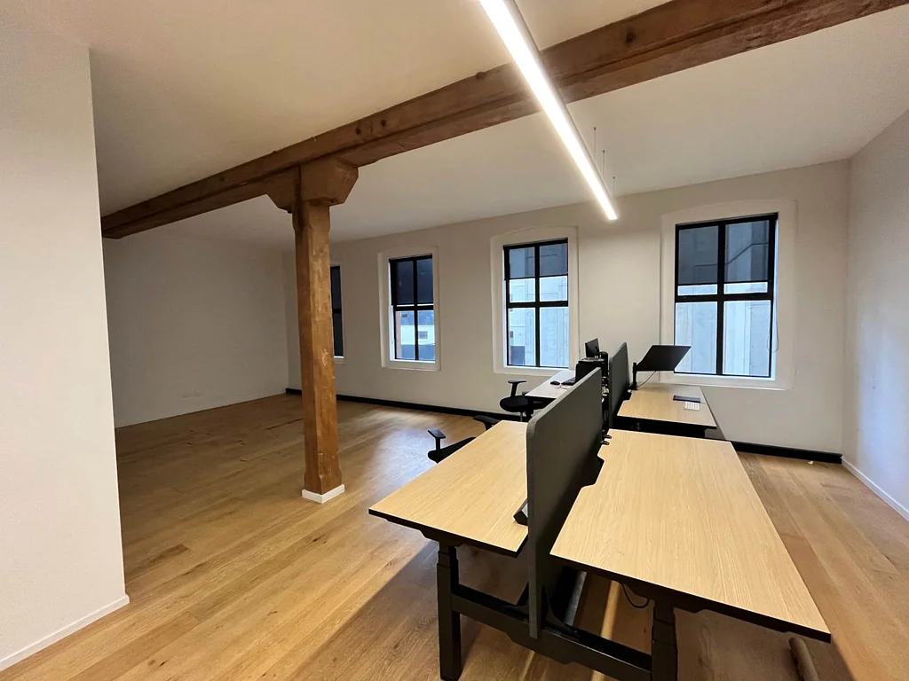 Auckland Central  OFFICE / STUDIO OR WORK / LIVE