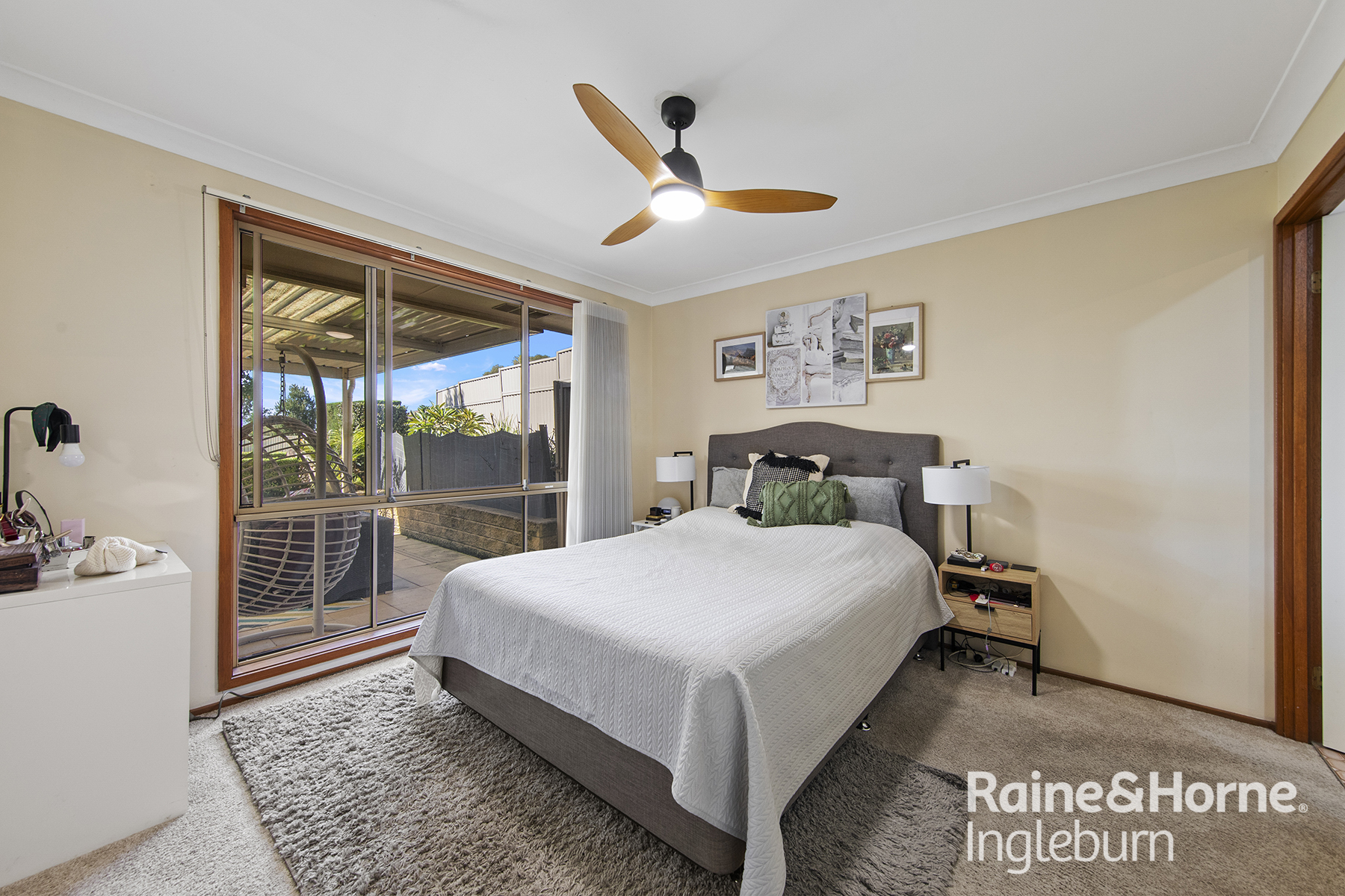 8 BROUGHAM PL, RABY NSW 2566, 0房, 0浴, House