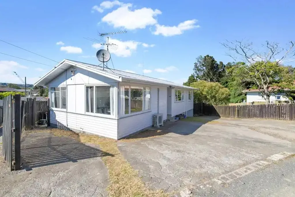 Papakura, 4 bedroom