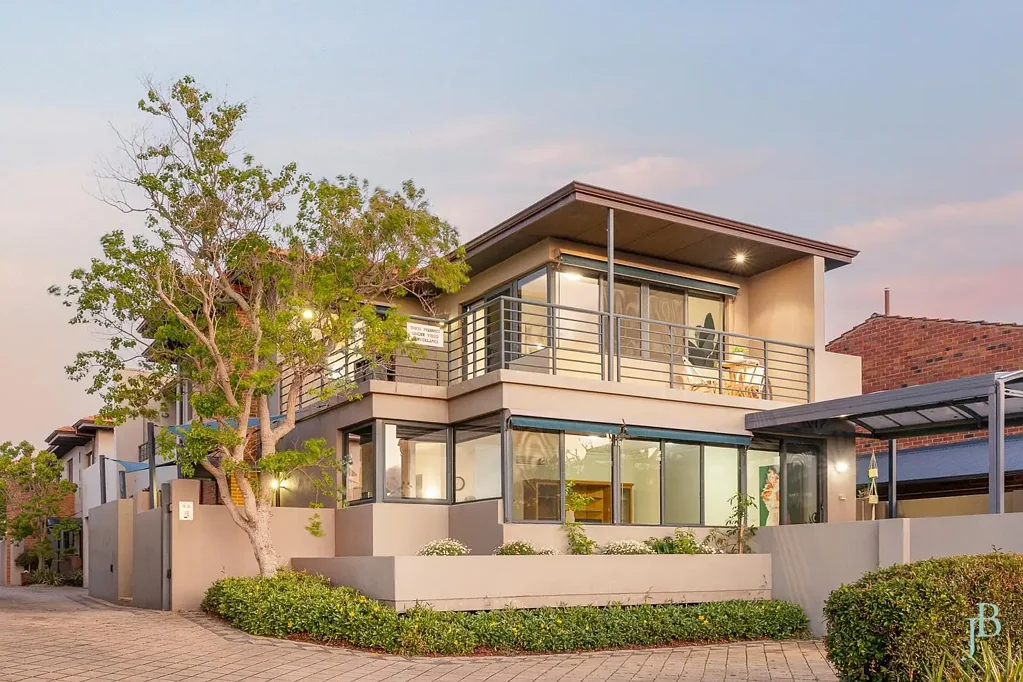 1/192 Coode Street, Como, WA 6152