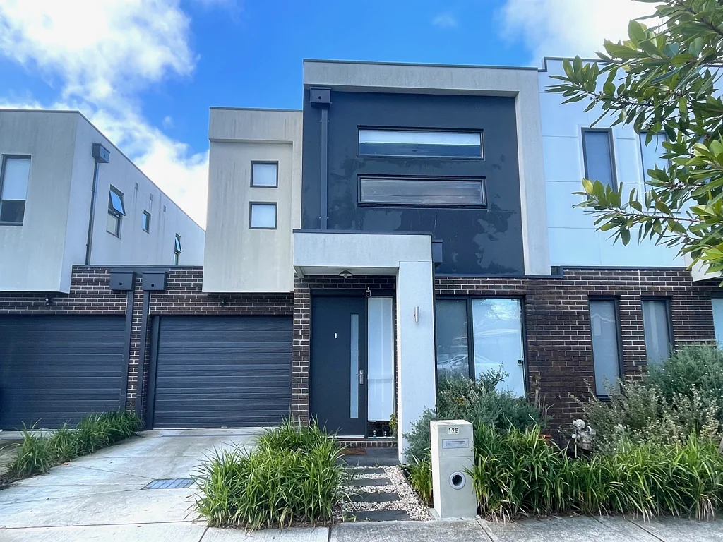 12b Tucker Street, Cranbourne, VIC 3977
