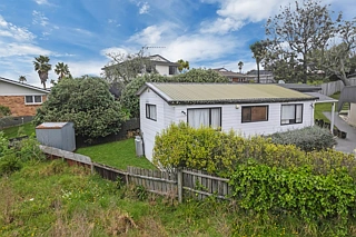 9 & 9A Sherie Place, Howick, Manukau City