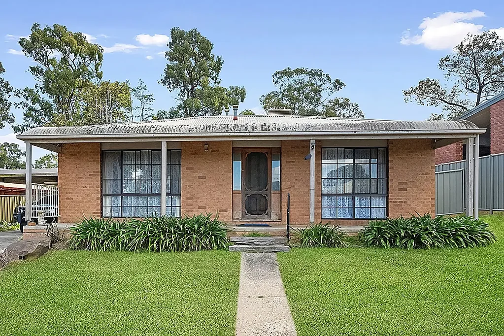 27 Akoonah Drive, Golden Square, VIC 3555