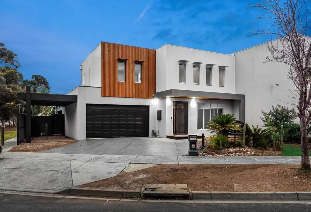 Modern & Spacious Home!