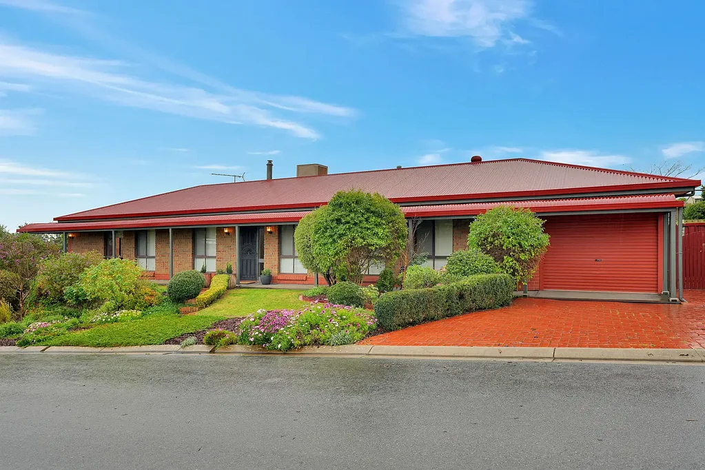 Gawler East 3房  A Quiet Court Setting with Flexibility & Lifestyle Appeal