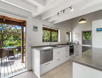 178 Ocean View Road, Oneroa, Waiheke Island, 2 ਕਮਰੇ, 1 ਬਾਥਰੂਮ, House