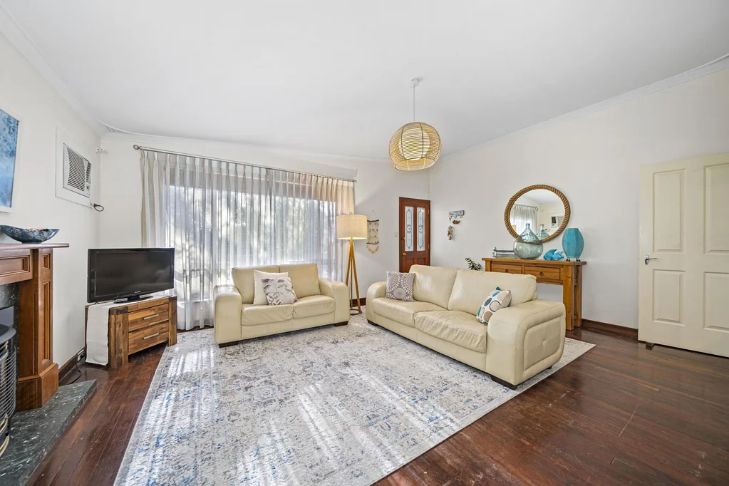 8 Myrtle Avenue, Sorrento, WA 6020