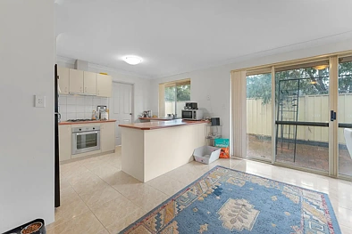 3/81 Ivanhoe St, Morley, WA 6062, 3房, 2浴, Unit