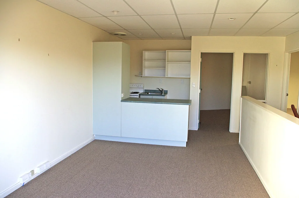 Rosedale  Sought After Live/Work Opportunity
