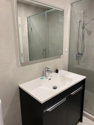Newly renovated 2 bedroom house with 1 bathroom.