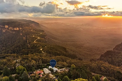 Katoomba 4房 Breathtaking Megalong Valley Views in a Prime Katoomba Setting
