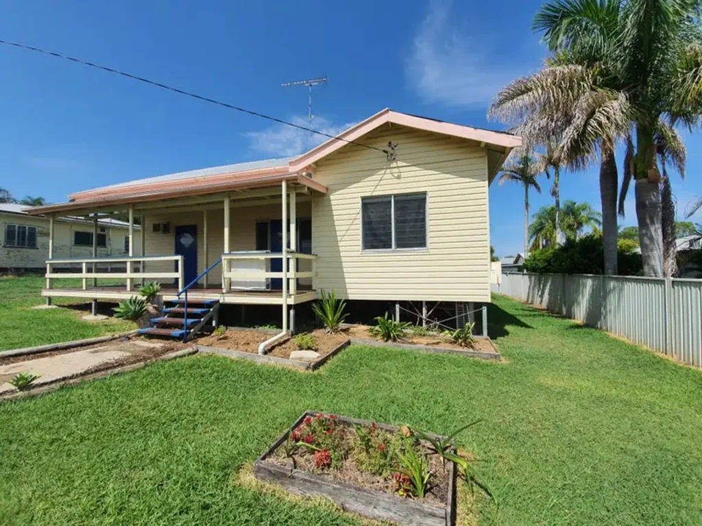 8 Morse Street, Monto, QLD 4630