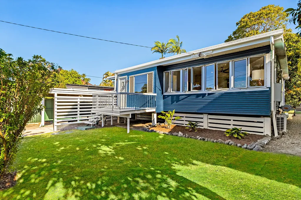 Kippa-Ring 2部屋 COASTAL COTTAGE CHARM WITH MODERN UPGRADES AND FURTHER POTENTIAL