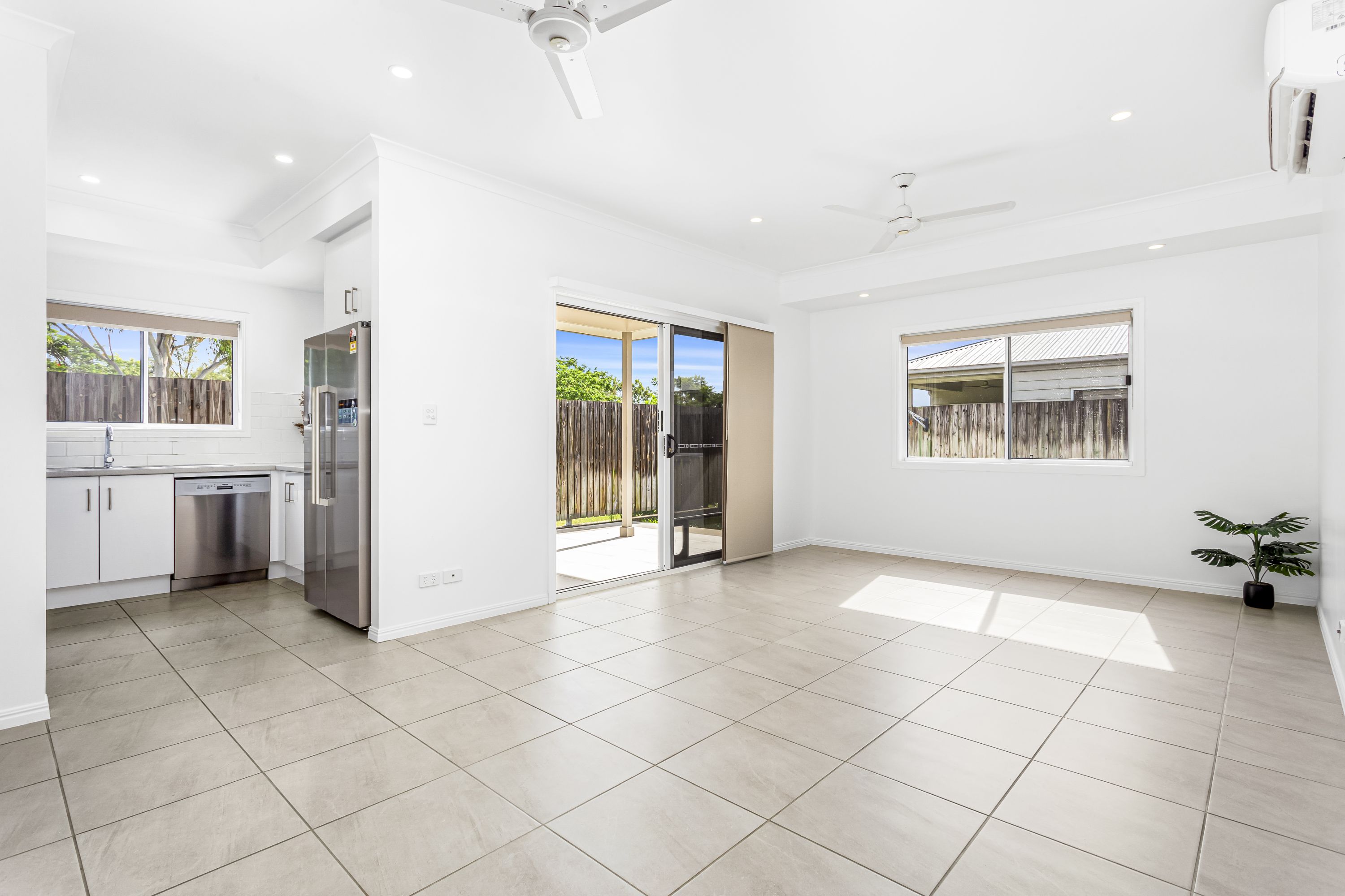 UNIT 5 12 ANN ST, WEST ROCKHAMPTON QLD 4700, 0部屋, 0バスルーム, Unit