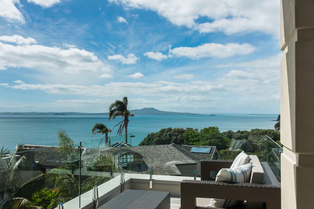 17 Brighton Terrace, Mairangi Bay, Auckland - North Shore, 5 कमरे, 0 बाथरूम, House