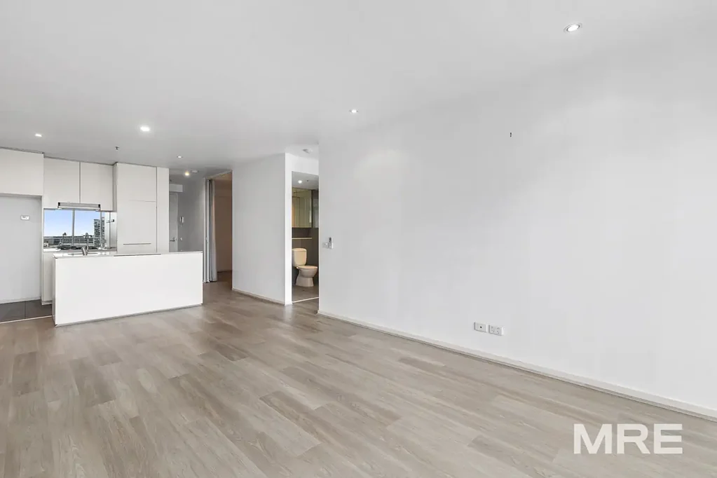 Light-filled living with city views