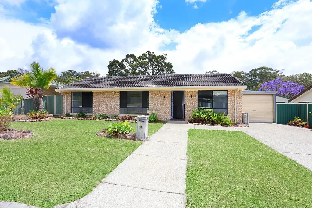 Spacious Home with Air Conditioning & Large Fully Fenced Backyard!