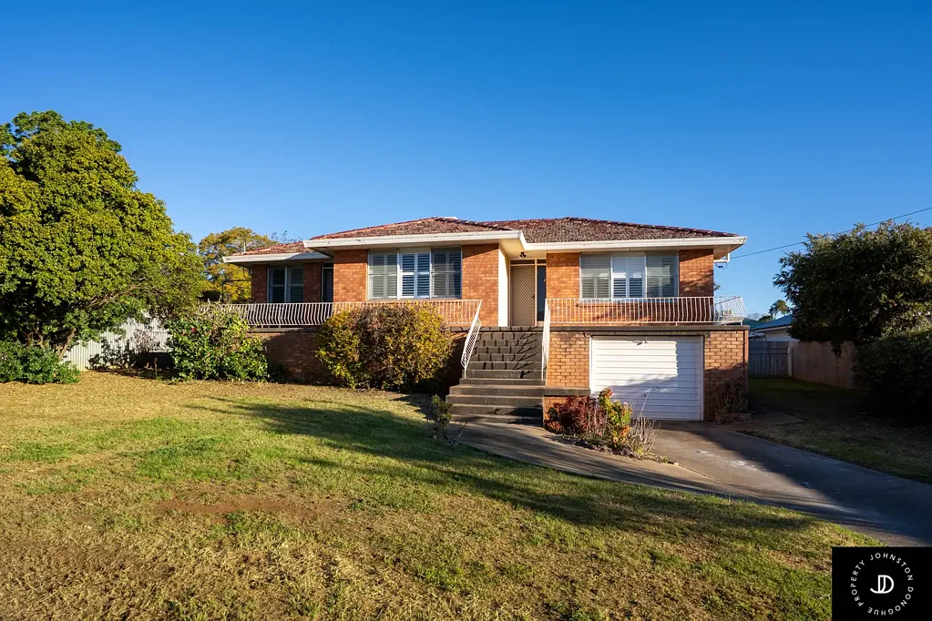 Fully Furnished Family Home in a Prime North-Facing Location