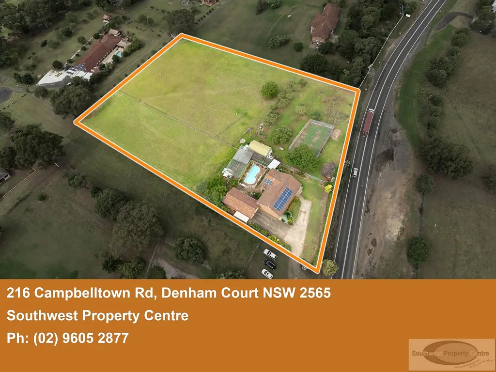 Denham Court 4Kwarto 216 CAMPBELLTOWN ROAD, (CORNER OF WOOD ROAD) DENHAM COURT JUST UNDER 3 ACRES. MAIN RESIDENCE TO ONE SIDE OF LAND.