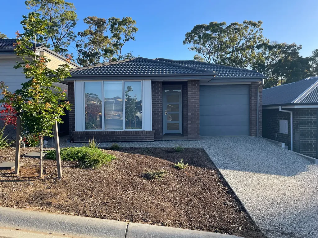 Stunning Family Home in Glenlea Estate Mount Barker.