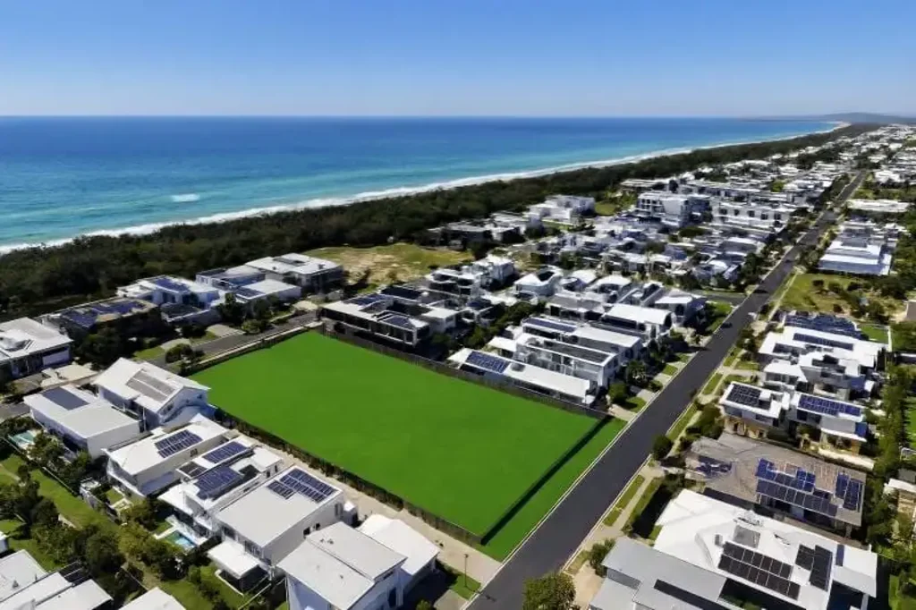 Kingscliff Prime beachside land, two front-facing lots on prestigious Cylinders Drive