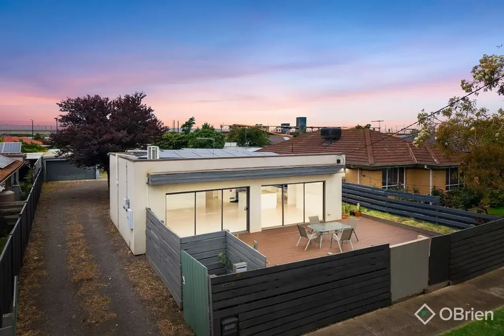 9 Wood Street, Deer Park, VIC 3023