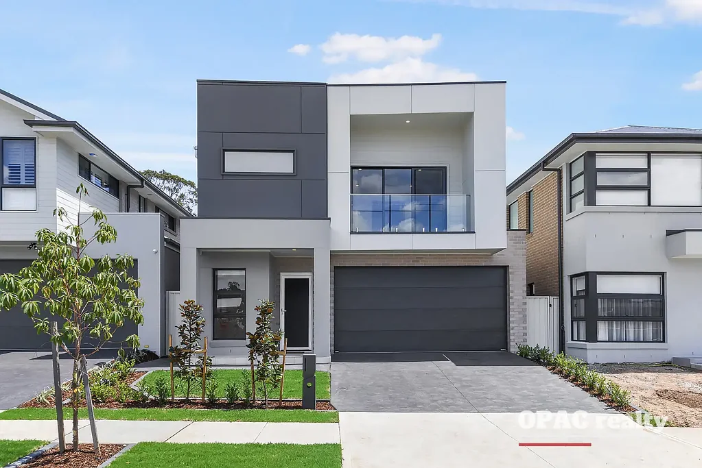 BRAND NEW FAMILY HOME BACK ONTO GOLF COURSE