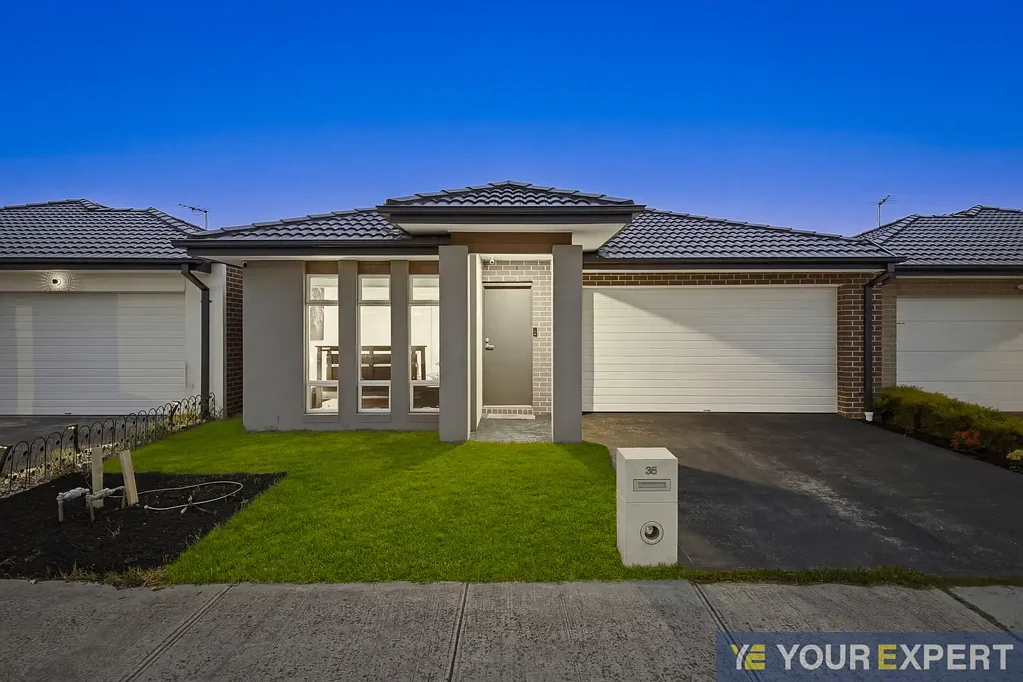 35 Mercury Road, Cranbourne East, VIC 3977