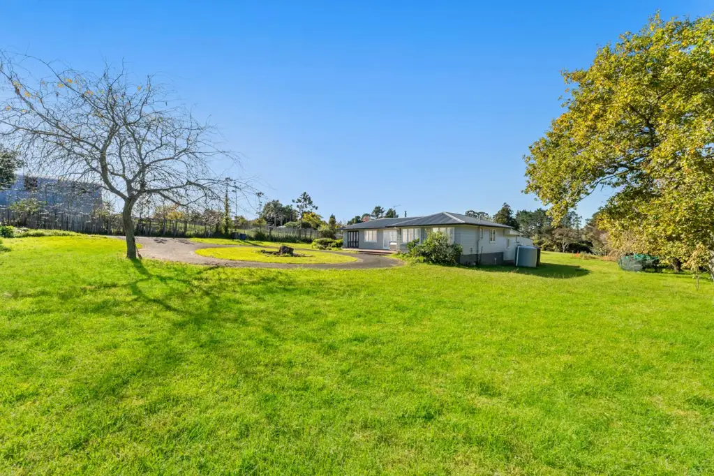 Whenuapai 4ਬੈੱਡਰੂਮ 4980m² Upcoming Urban Land–Blue Chip Investment!