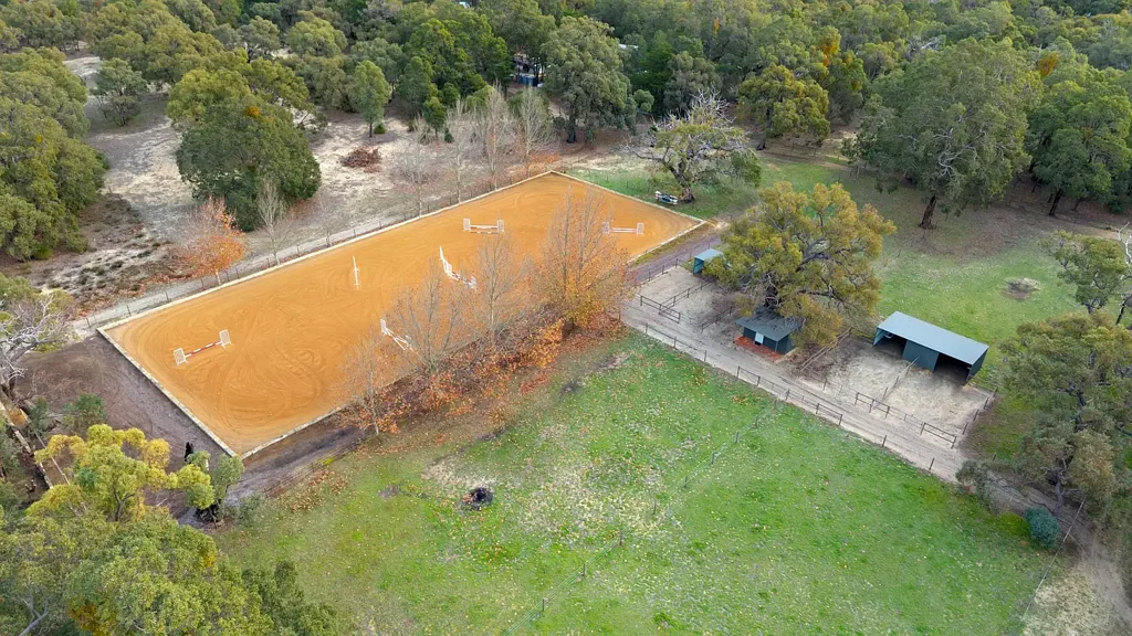 Bullsbrook 1房  Magical 9.36 Acres of Serenity, Sustainability & Endless Possibilities