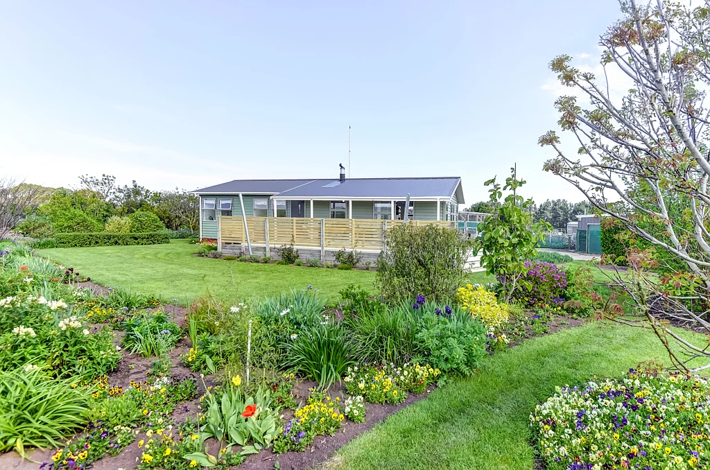 Kai Iwi Productive lifestyle with views