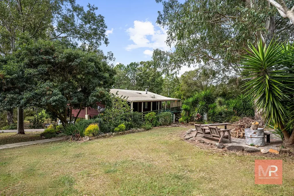 Your Peaceful Acreage Retreat Awaits!